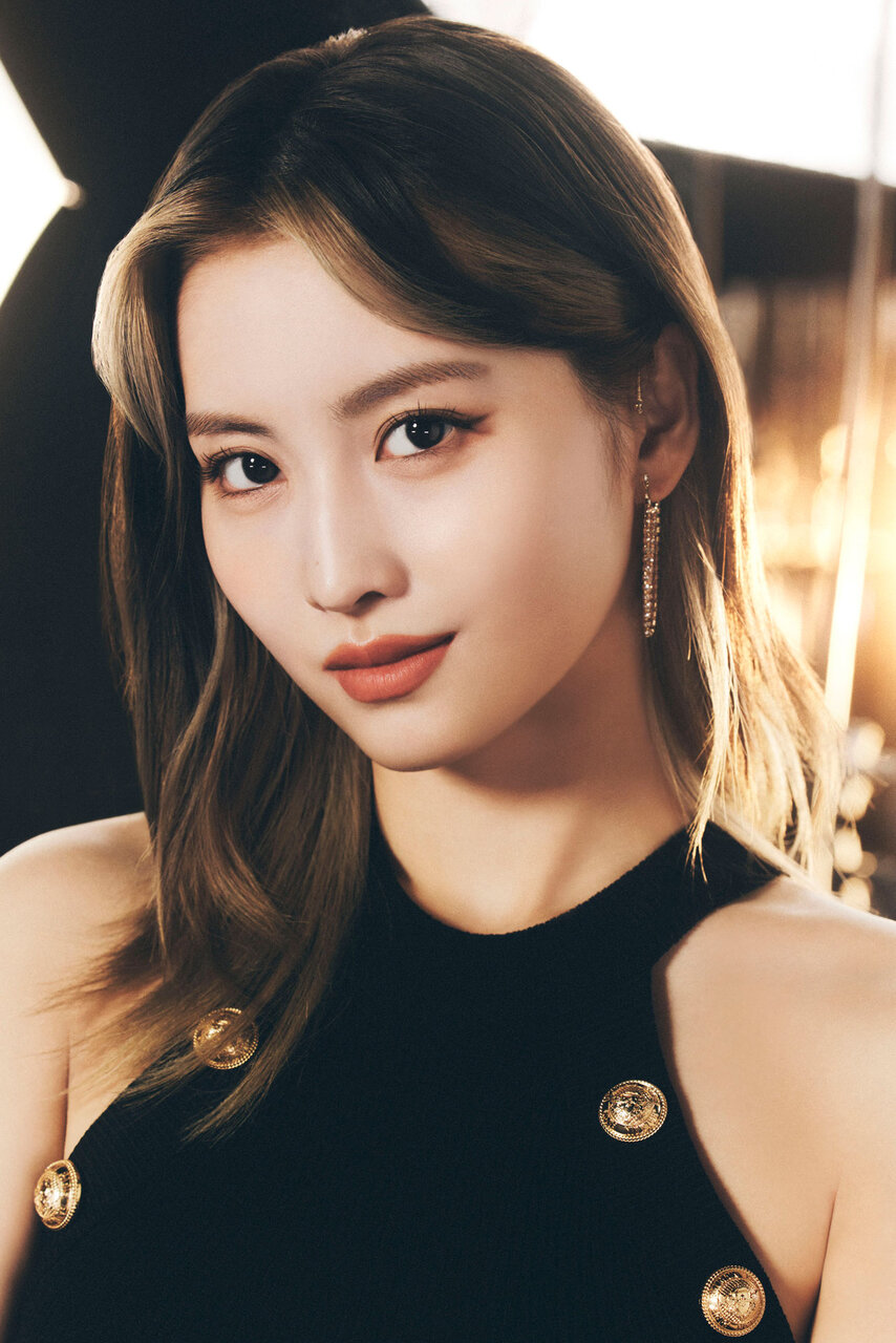 Wonjungyo（ウォンジョンヨ）　TWICE　モモ