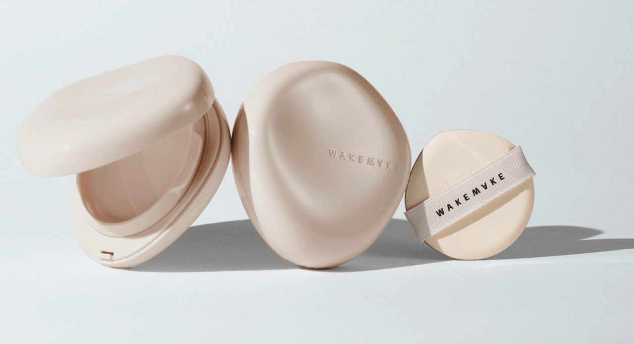 WAKEMAKE（ウェイクメイク）　ウォーター ベルベット ヴィーガン クッション