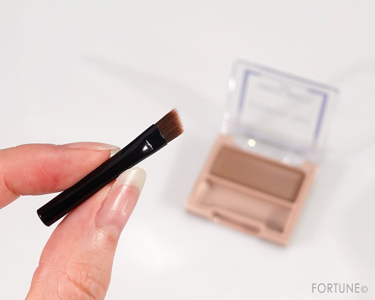 SWEETS SWEETS（スウィーツスウィーツ）　アイブロウワックス