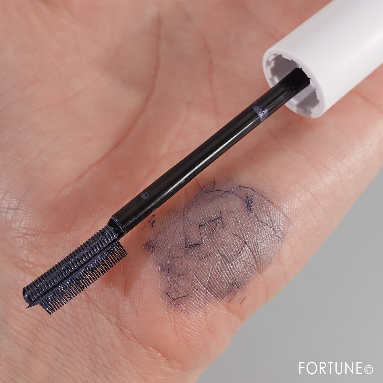 ettusais（エテュセ）　『エテュセ アイエディション（マスカラベース）LE』　R728 夢中ネイビー　