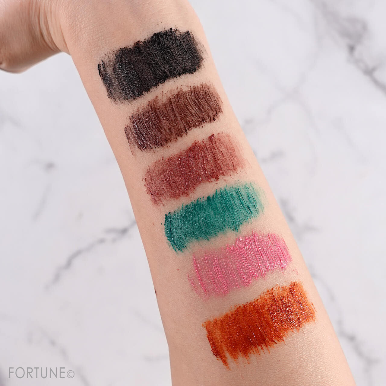 タイコスメ｜CathyDoll（キャシードール）モンスーンカラーマスカラ