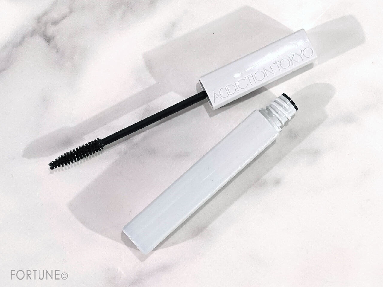 アディクション　ザ マスカラ プライマー　カール フィクサー