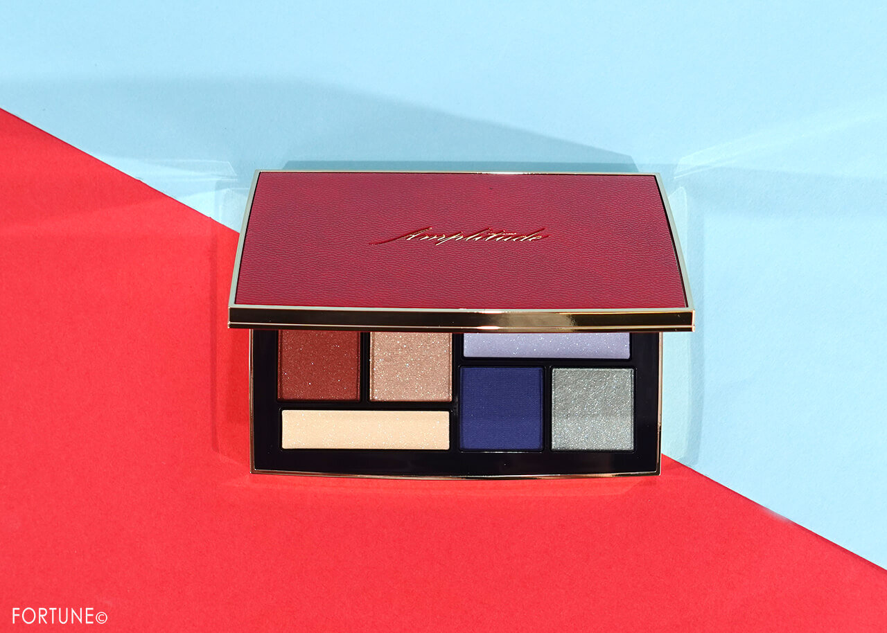 Amplitude（アンプリチュード）　『コンスピキュアス アイカラーパレット リミテッドコレクション ａ』