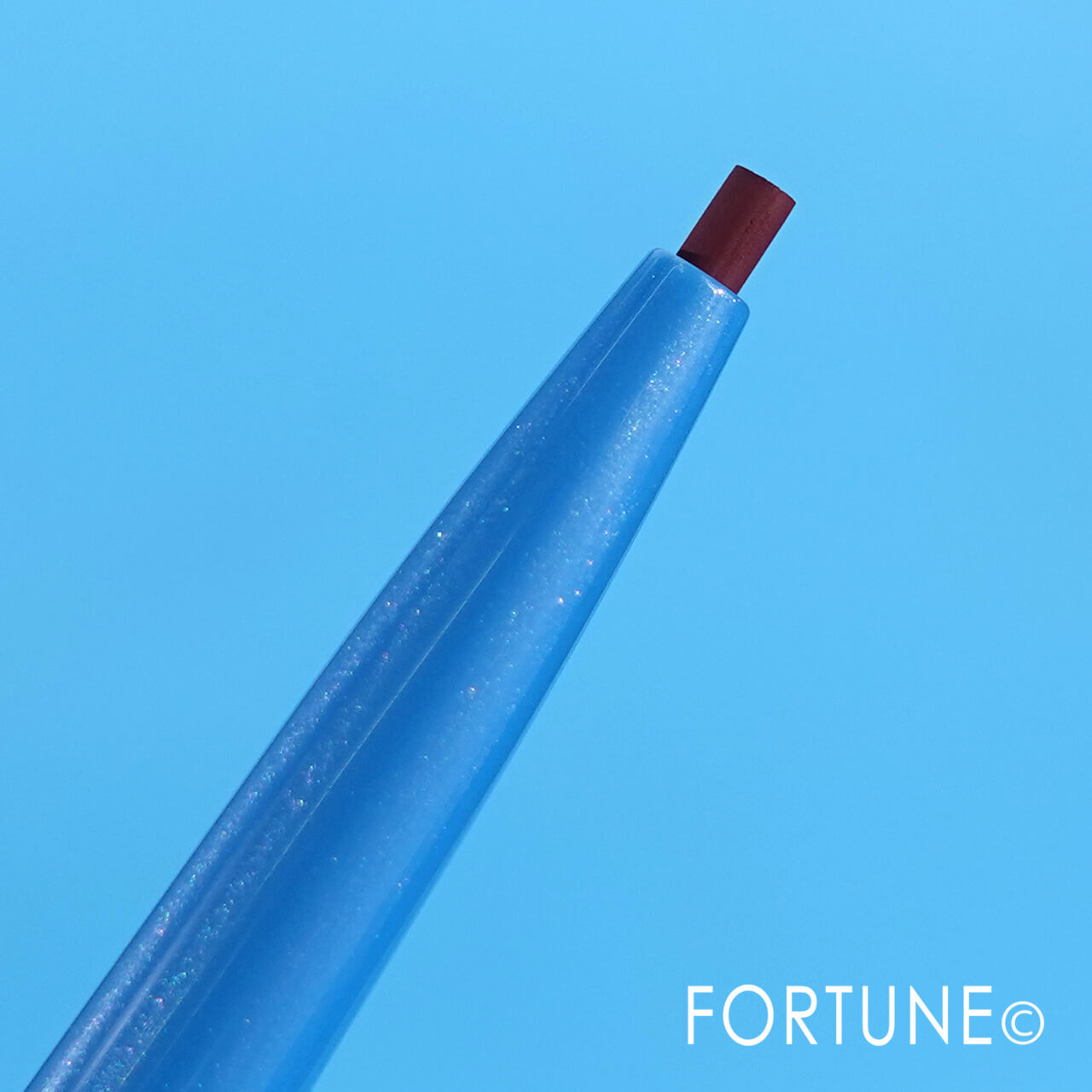 dejavu（デジャヴュ）　ラスティンファインE　極細クリームペンシル