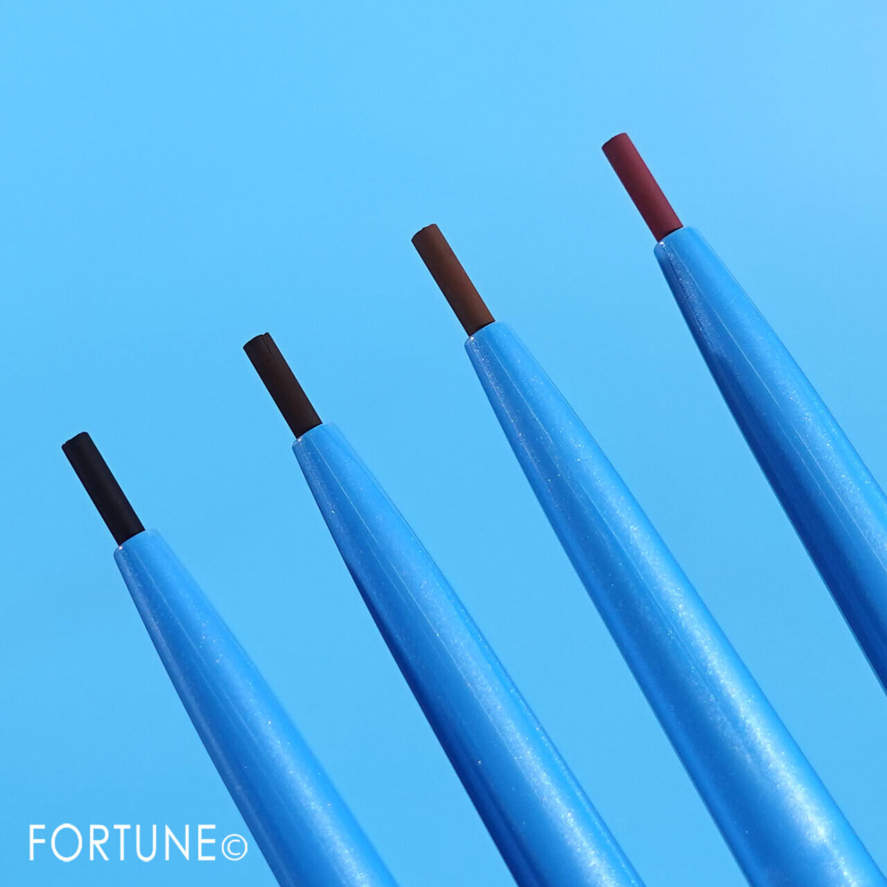 dejavu（デジャヴュ）　ラスティンファインE　極細クリームペンシル