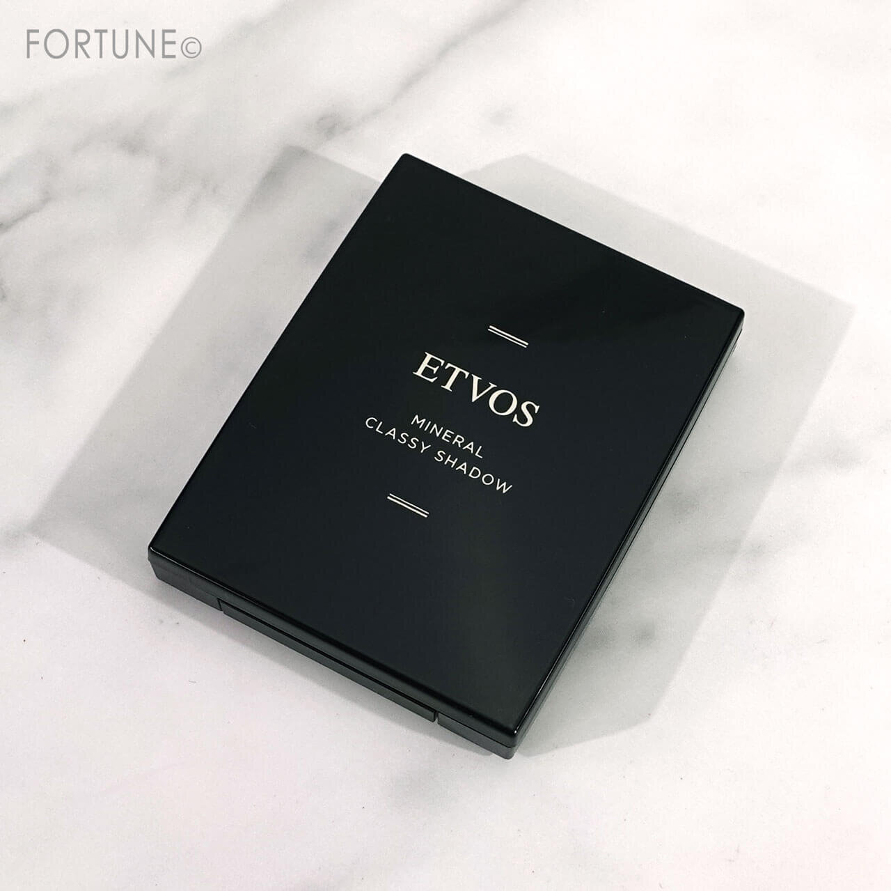 ETVOS（エトヴォス）　ミネラルクラッシィシャドー