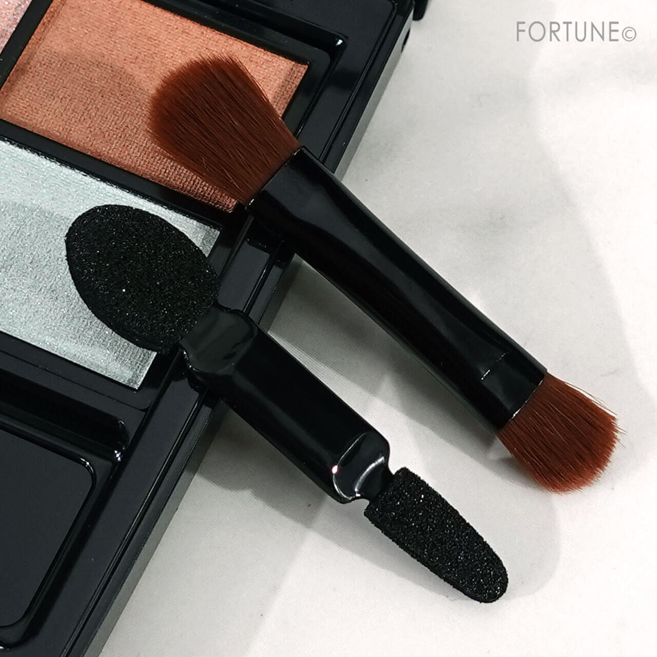 ETVOS（エトヴォス）　ミネラルクラッシィシャドー