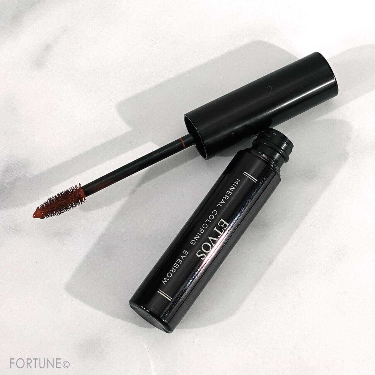 ETVOS（エトヴォス）　ミネラルカラーリングアイブロウ