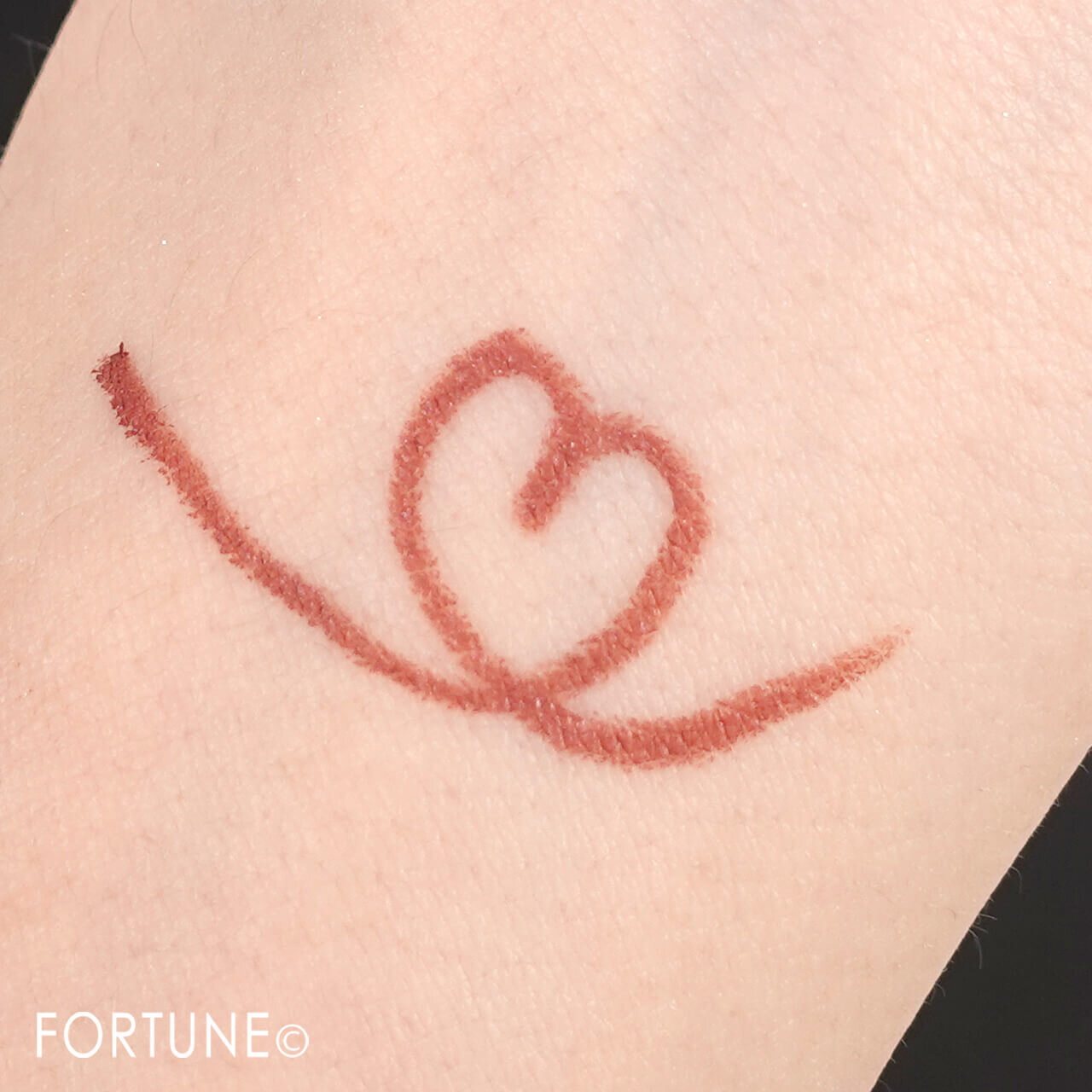 ettusais（エテュセ）　エテュセ アイエディション（ジェルライナー）