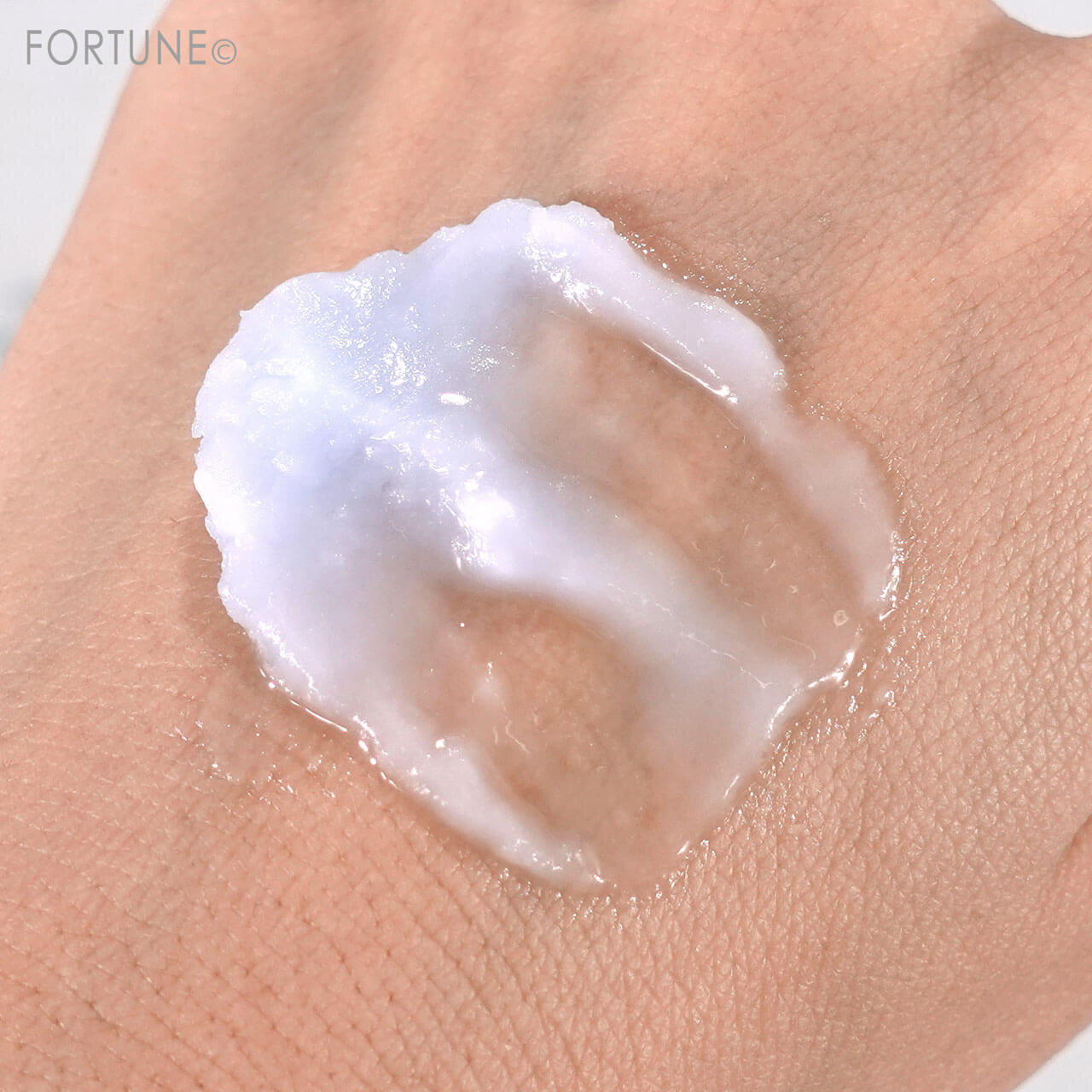 ロゼット 夢みるバーム アクネクリアモイスチャー