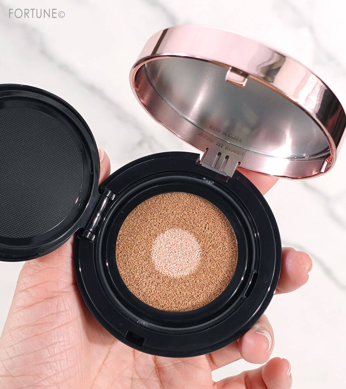 LAURA MERCIER（ローラ メルシエ）　『フローレス ルミエール ラディアンス パーフェクティング トーンアップ クッション』