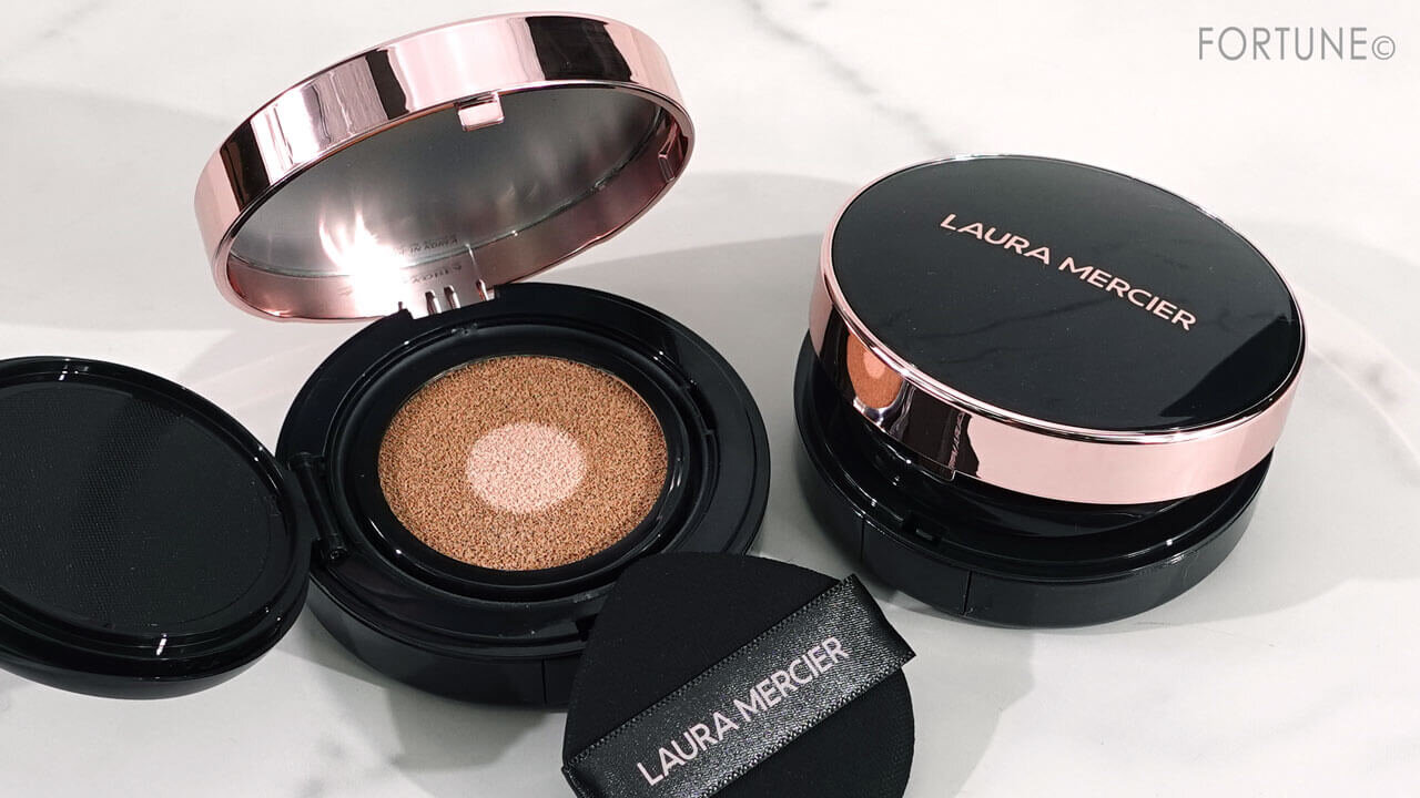LAURA MERCIER（ローラ メルシエ）　『フローレス ルミエール ラディアンス パーフェクティング トーンアップ クッション』