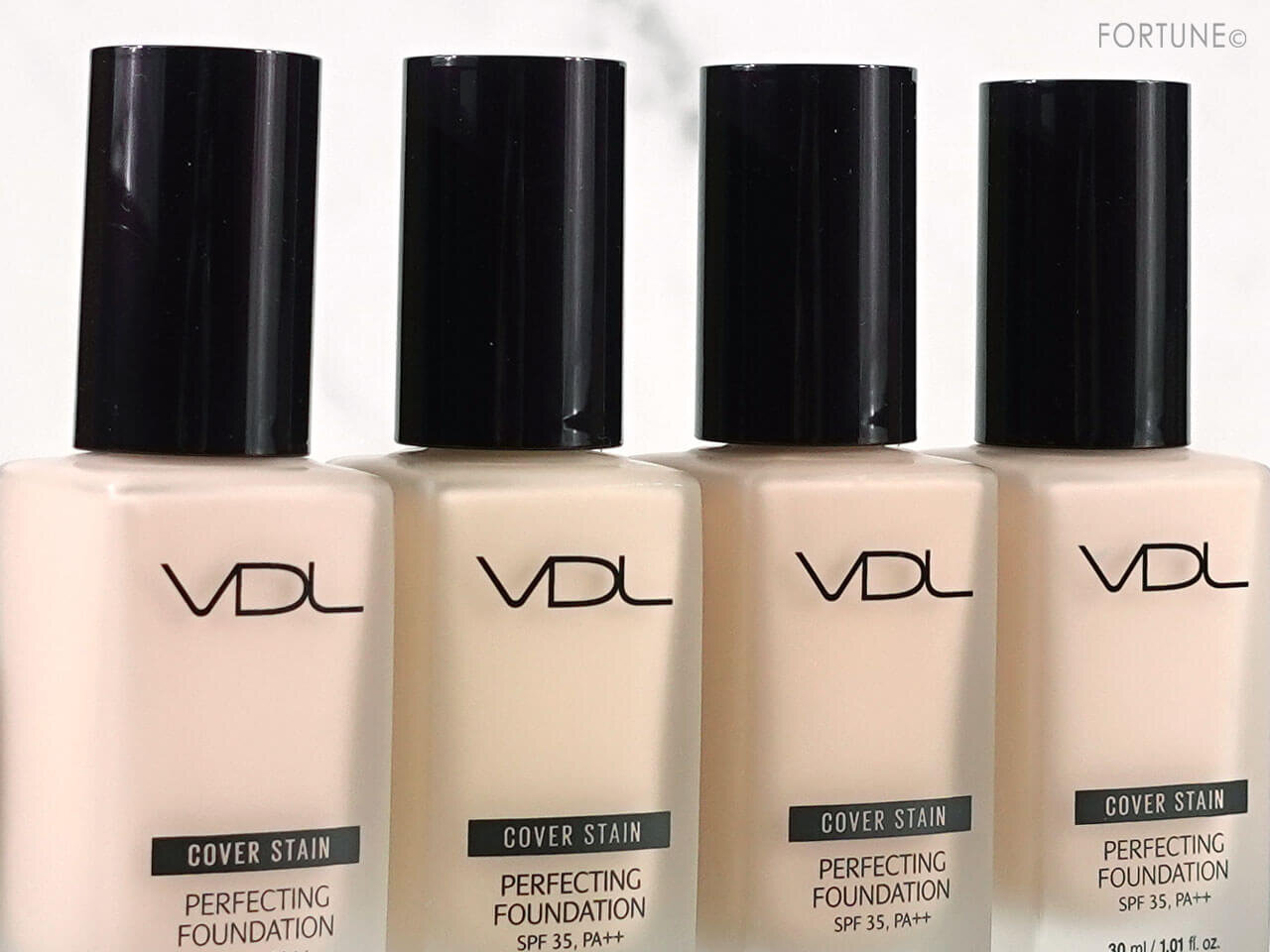 VDL（ヴィ・ディー・エル）　VDL カバーステイン パーフェクティング ファンデーション
