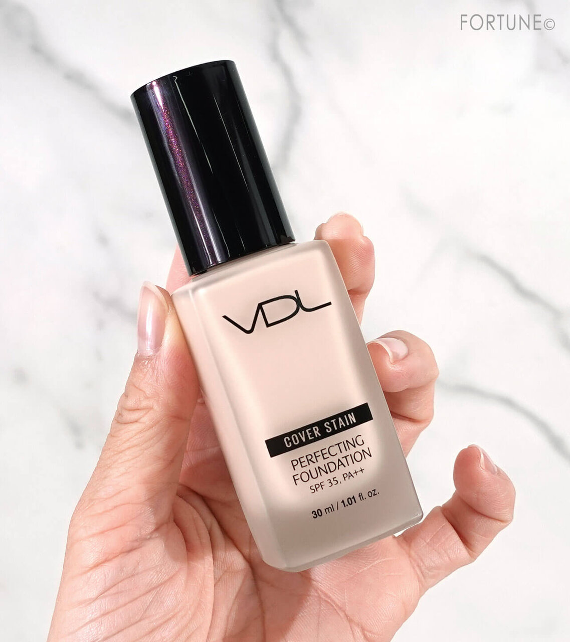 VDL（ヴィ・ディー・エル）　VDL カバーステイン パーフェクティング ファンデーション