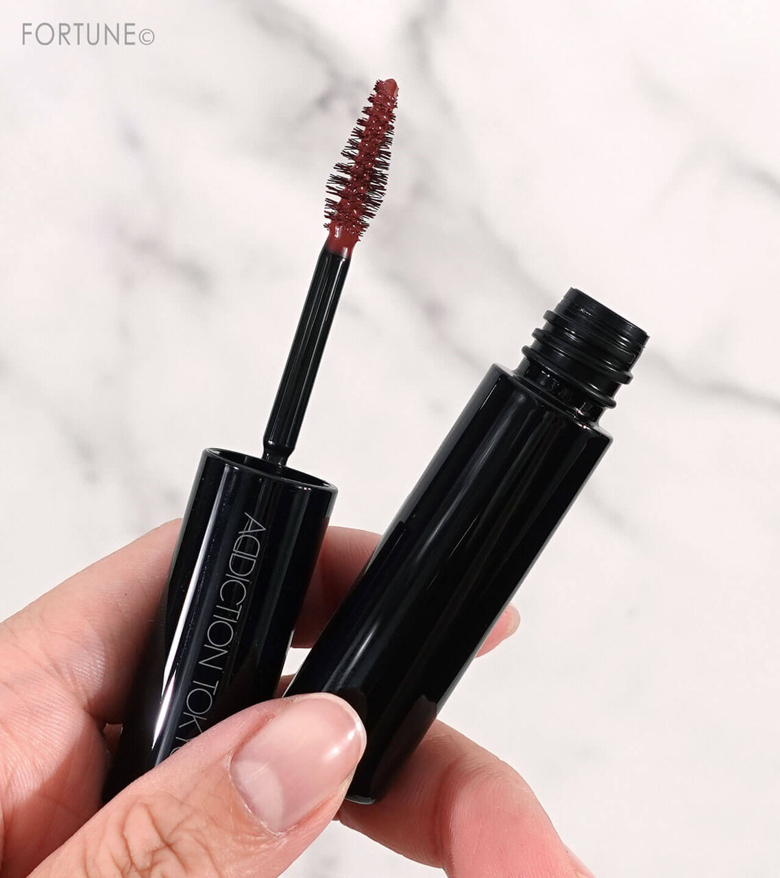 ADDICTION（アディクション）　アディクション　アイブロウマスカラ　カラーニュアンス