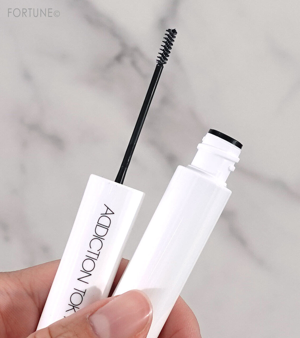 ADDICTION（アディクション）　アディクション　アイブロウマスカラ マイクロ　シェイプ フィクサー