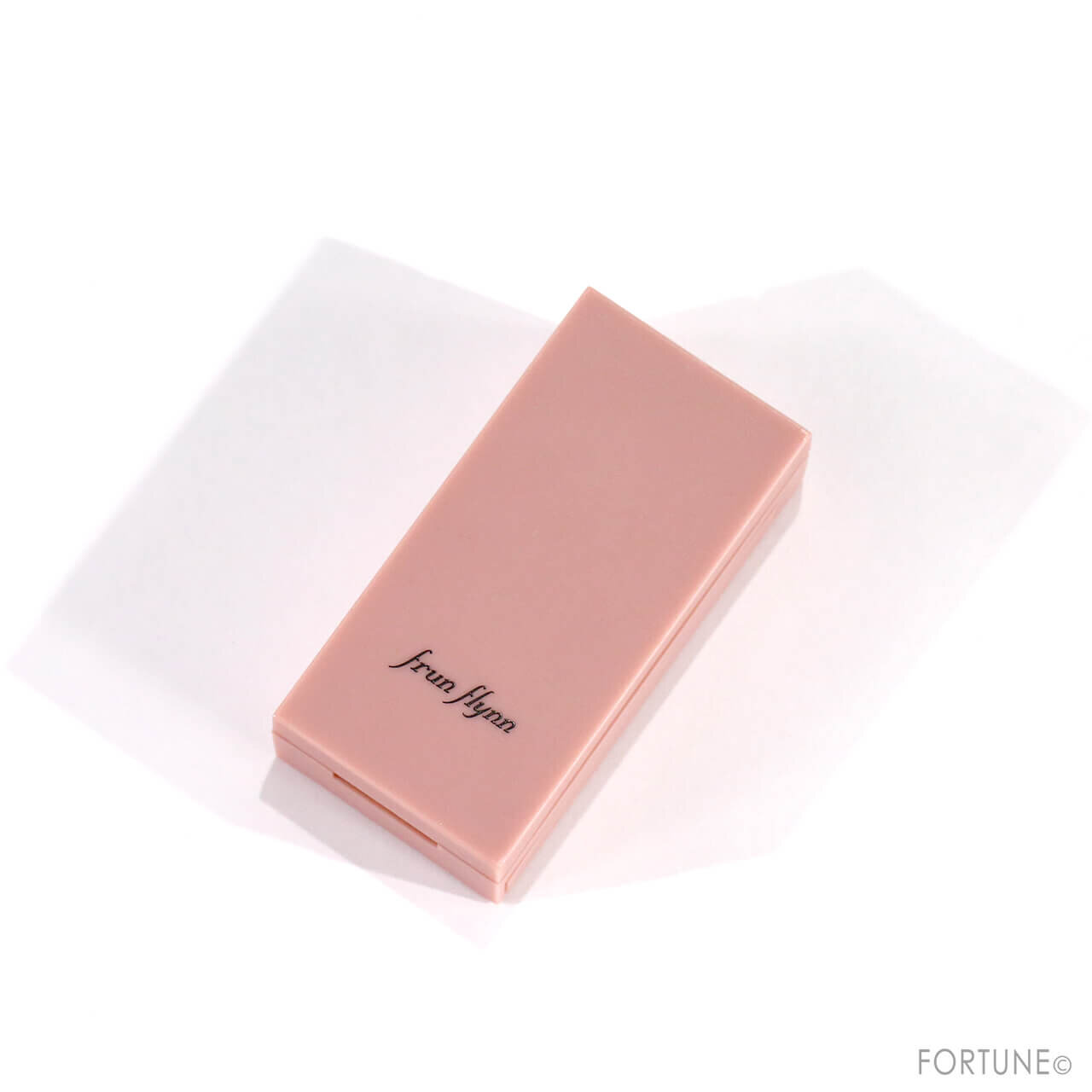 frunflynn（フルンフリン）　『マルチパーフェクター アイブロウキット』