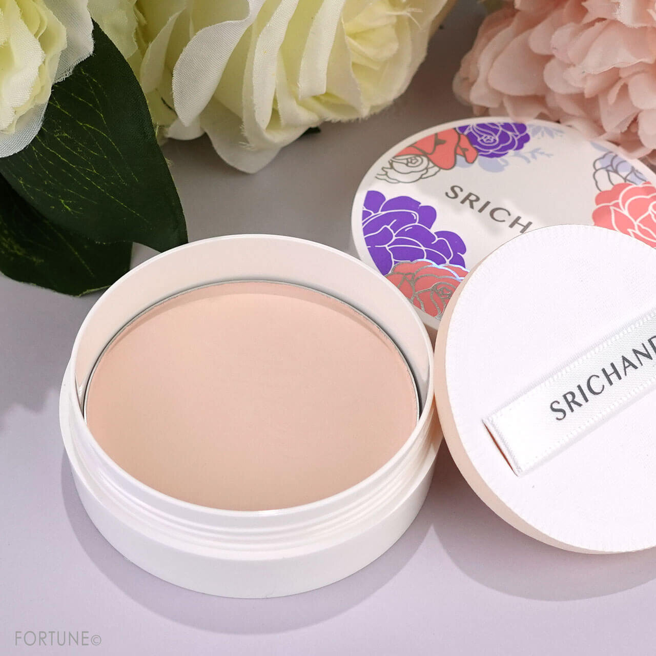 SRICHAND（シーチャン）　『ブライト＆ブルーム 24 スキンケアパウダー』