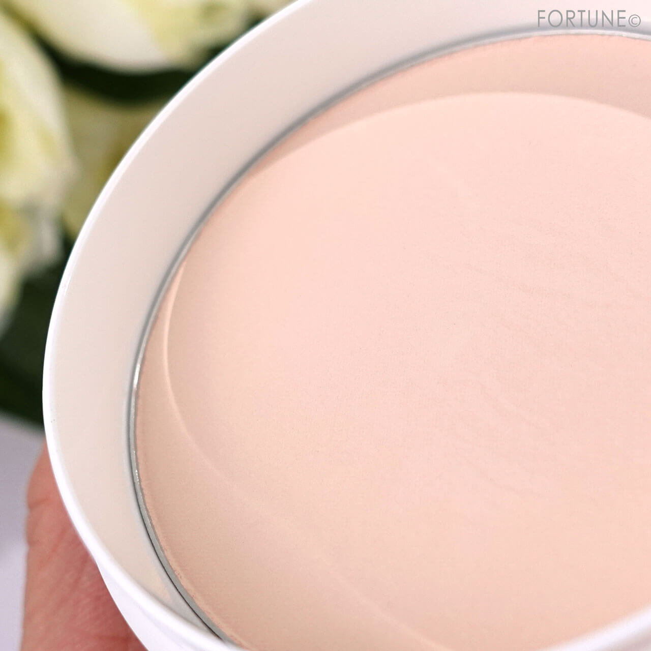 SRICHAND（シーチャン）　『ブライト＆ブルーム 24 スキンケアパウダー』