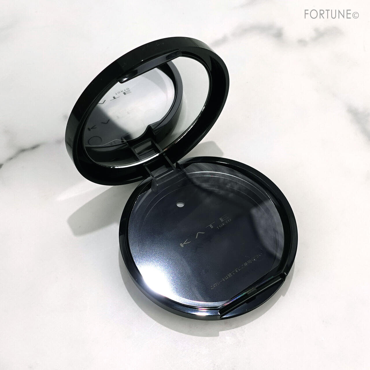 KATE（ケイト）　ムーンプレストブライトパウダー