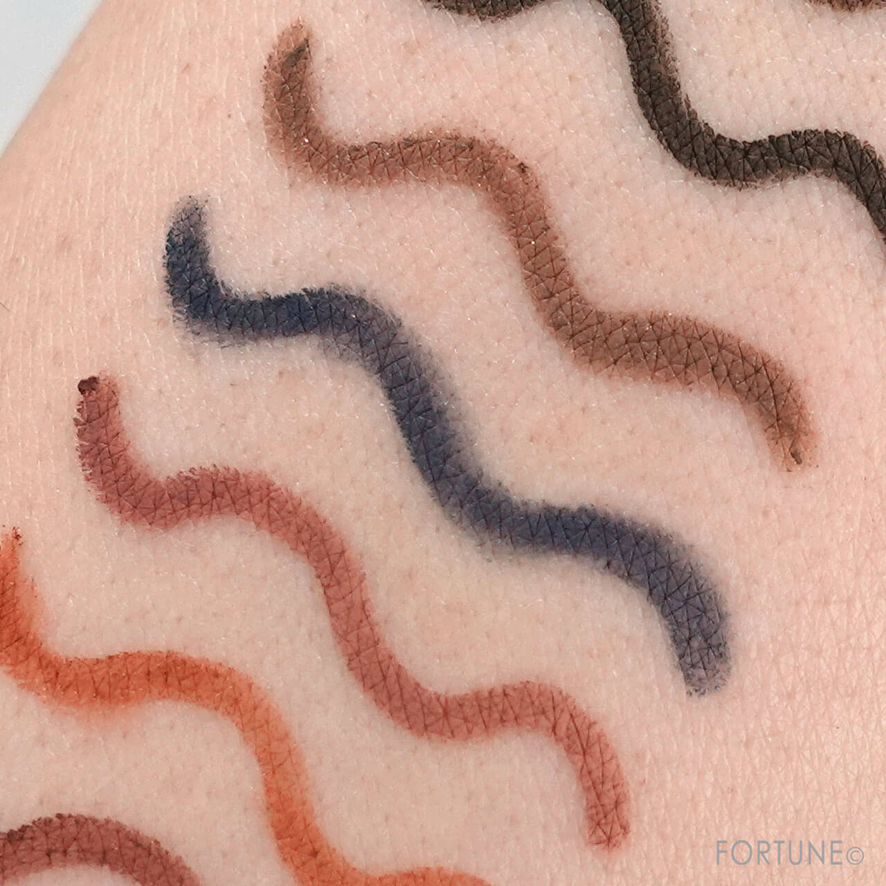 KATE（ケイト）　レアフィットジェルペンシルN