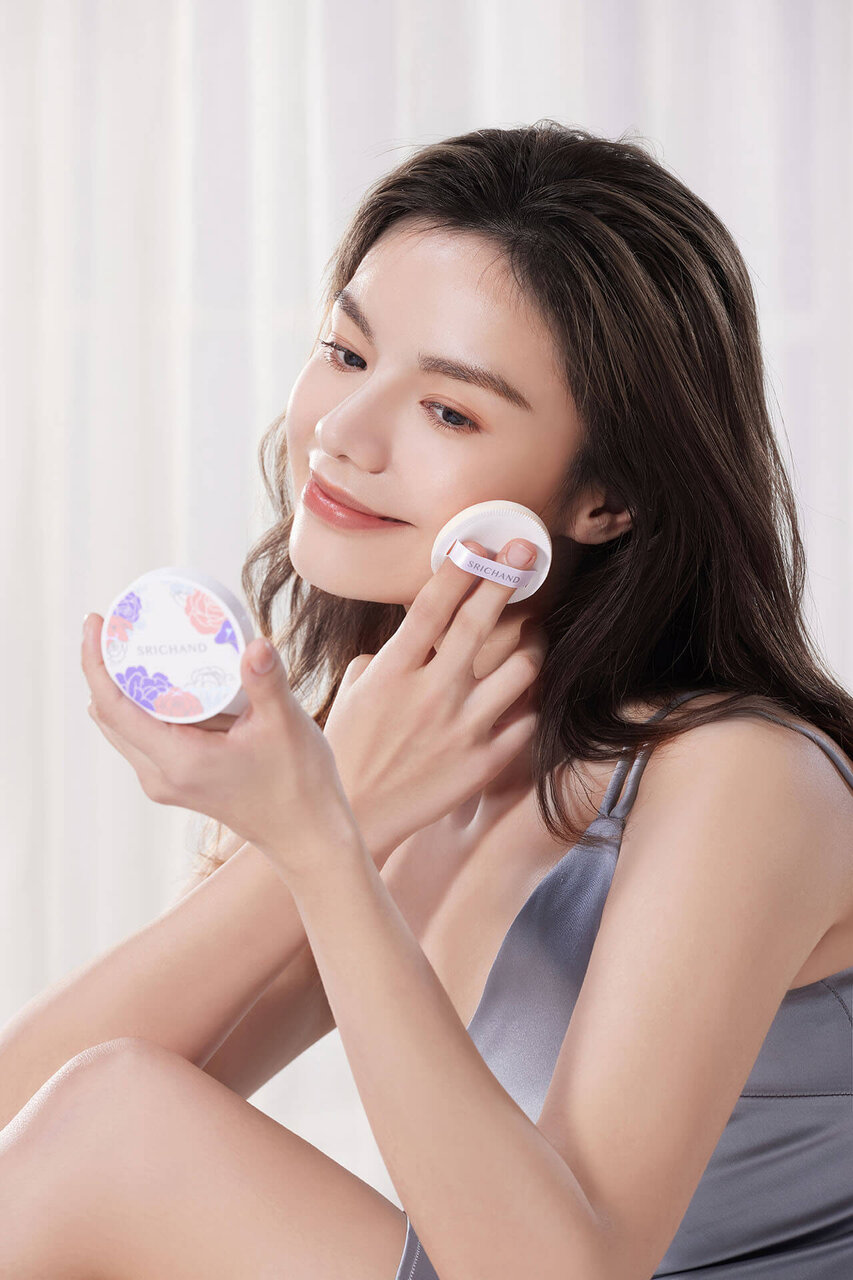 SRICHAND（シーチャン）ブライト＆ブルーム 24 スキンケアパウダー
