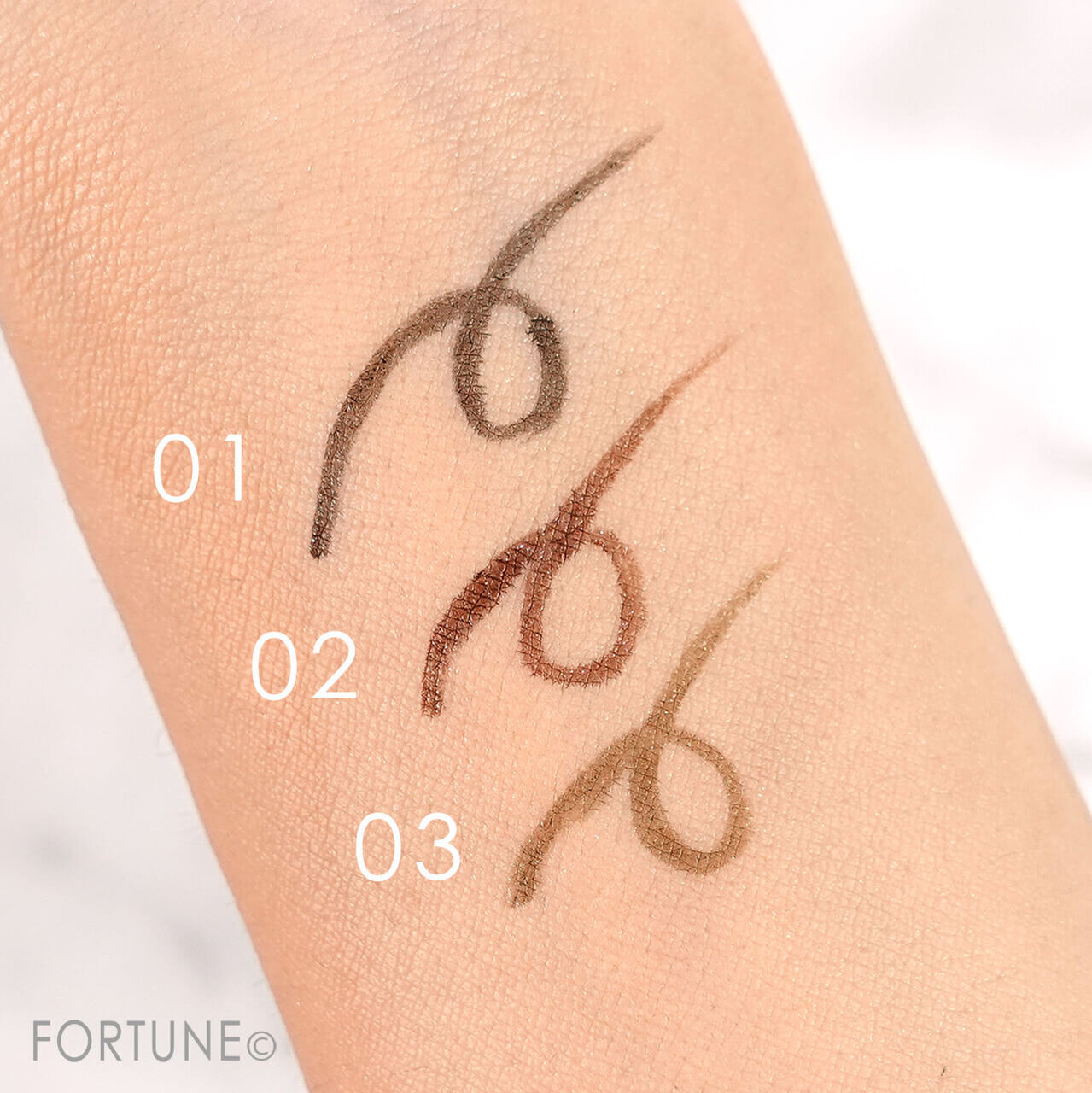 ettusais（エテュセ）　アイエディション（リキッドライナー）　アイライナー