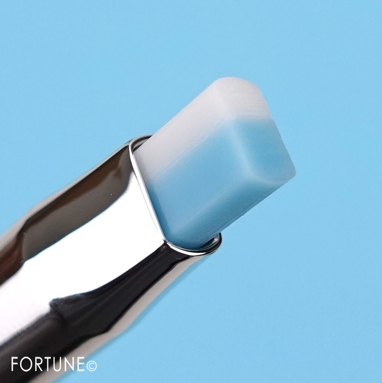 イプサ（IPSA）　『リップペンシル LE』