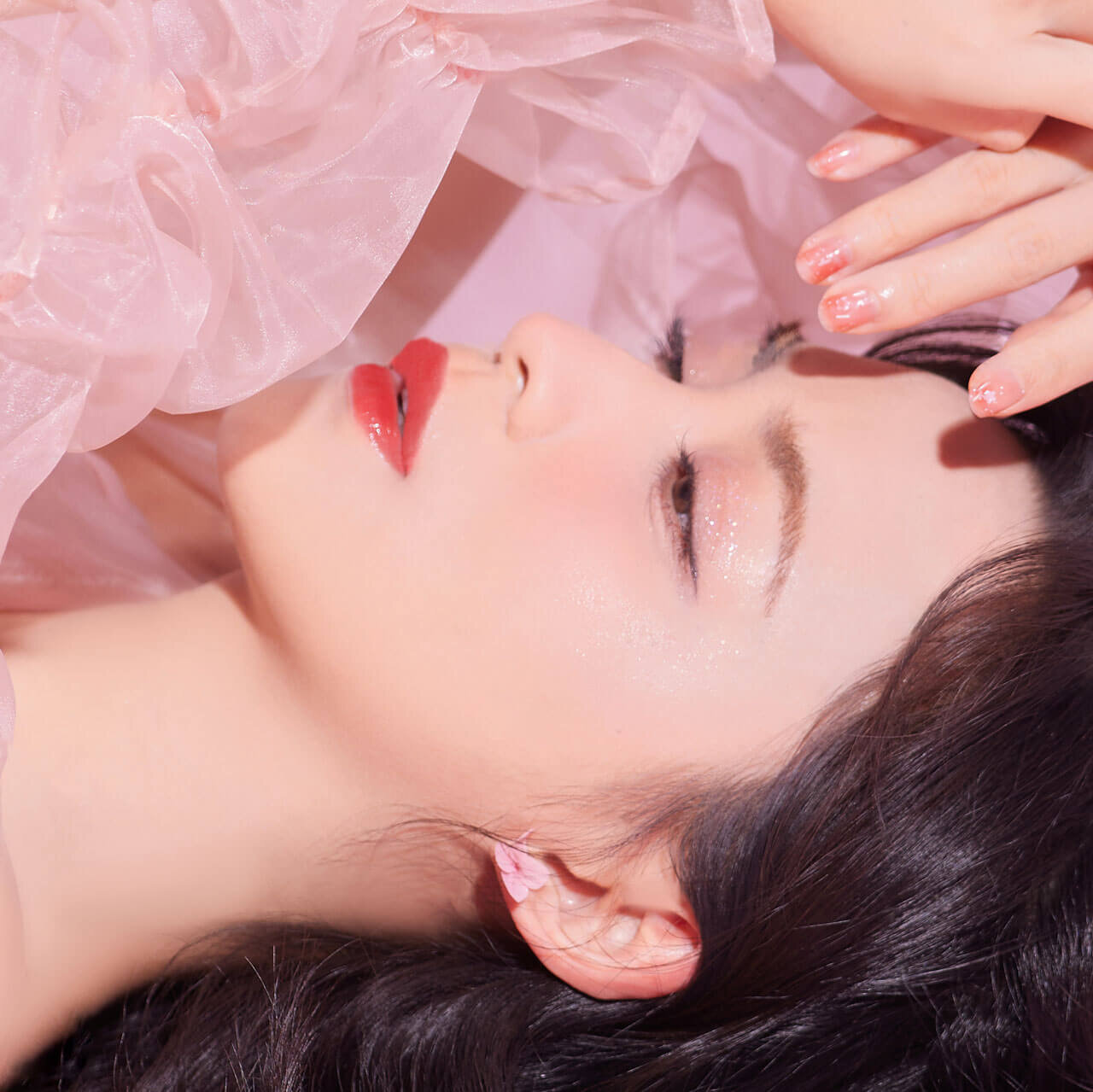 アイドルメイク　ピンクメイク