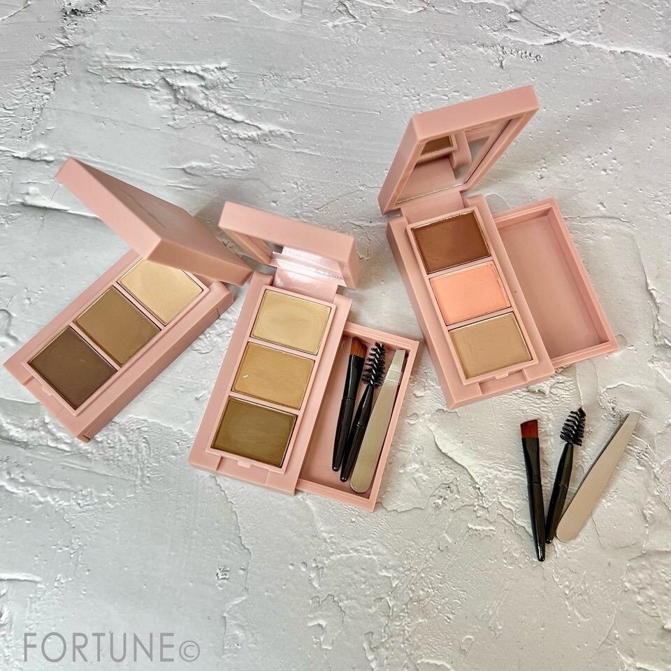 frunflynn（フルンフリン）　『マルチパーフェクター アイブロウキット』