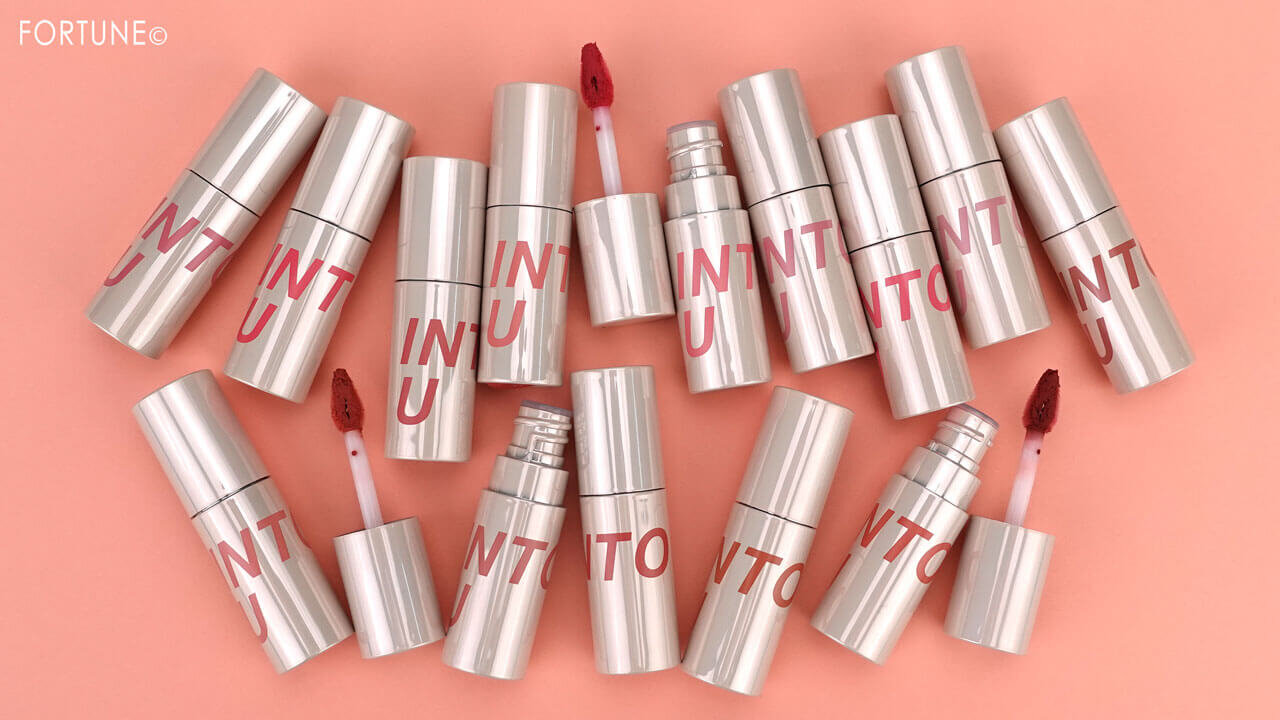 INTO U（イントゥーユー）　2023年春新作コスメ　『INTO U カスタマイズエアリーリップマッド』