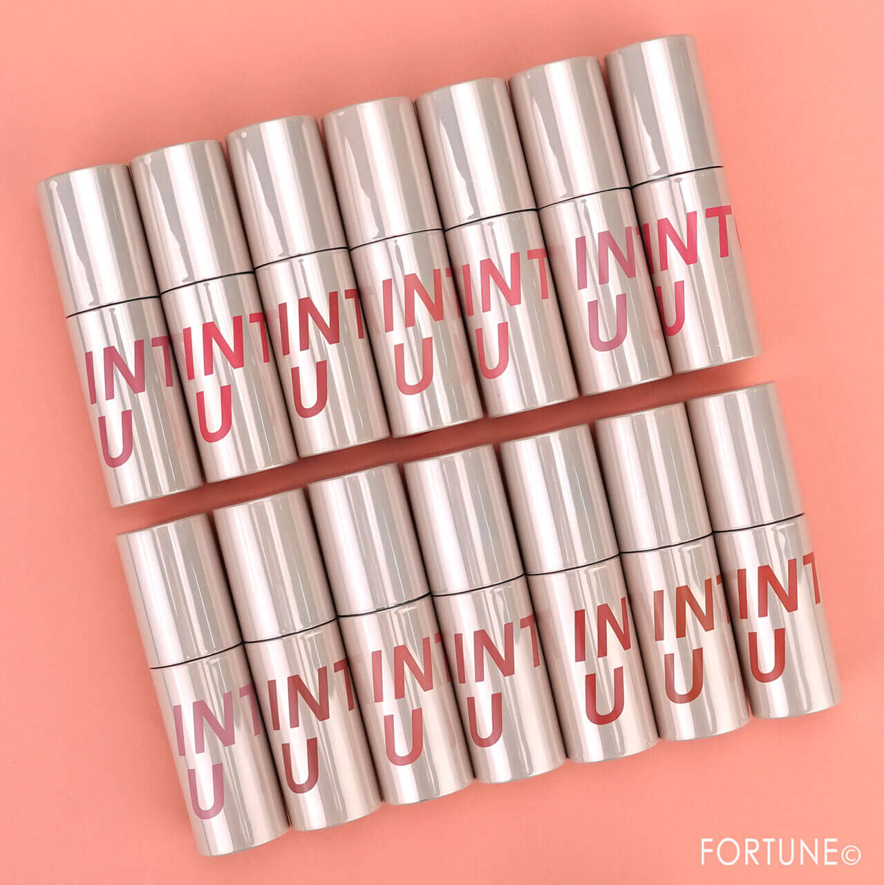 INTO U（イントゥーユー）　『INTO U カスタマイズエアリーリップマッド』