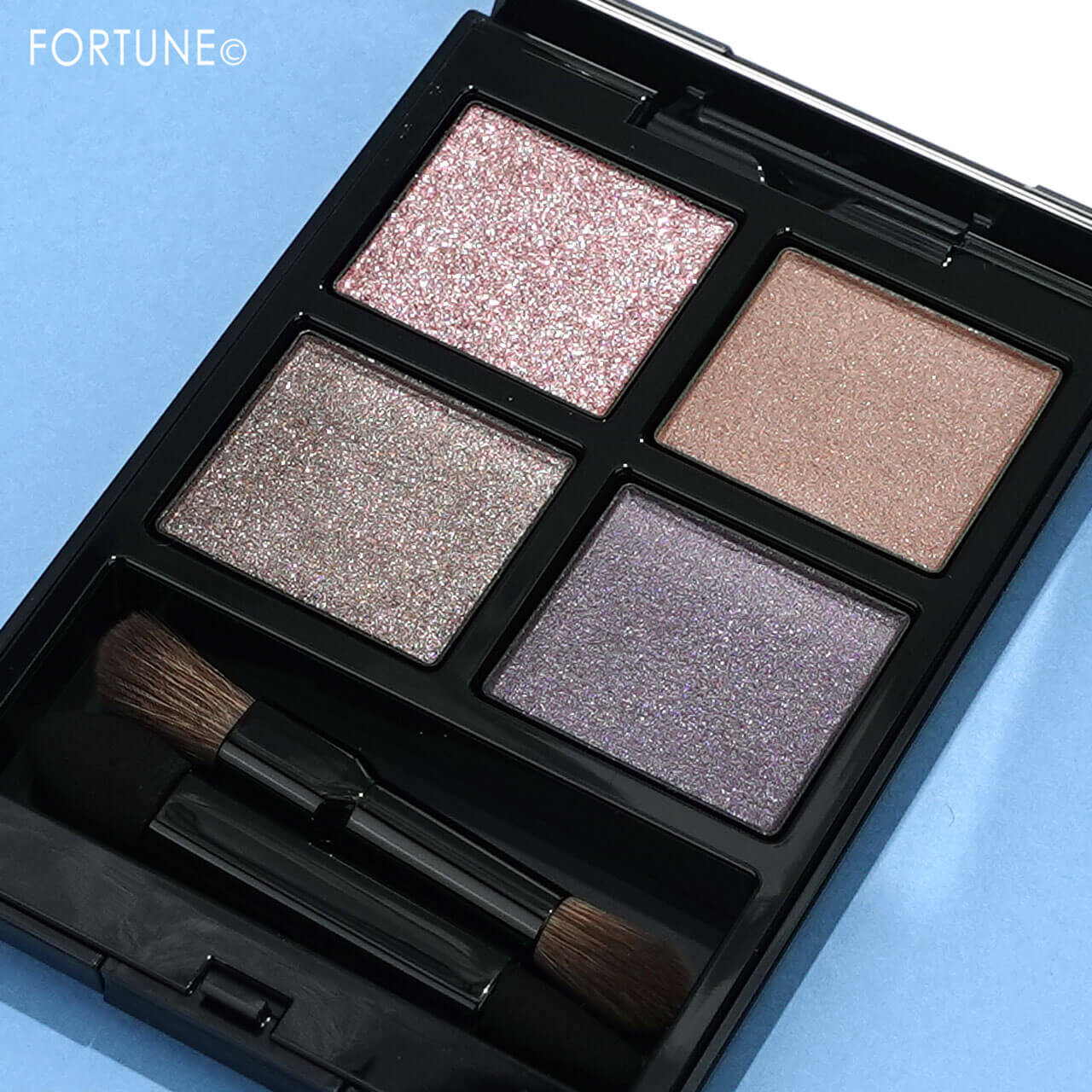 ADDICTION（アディクション）　『アディクション　ザ アイシャドウ パレット』