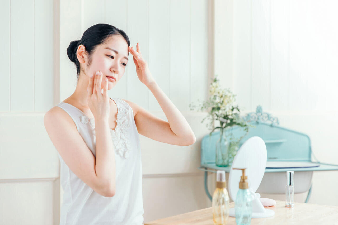 梅雨の肌荒れ　ベタつき　理由