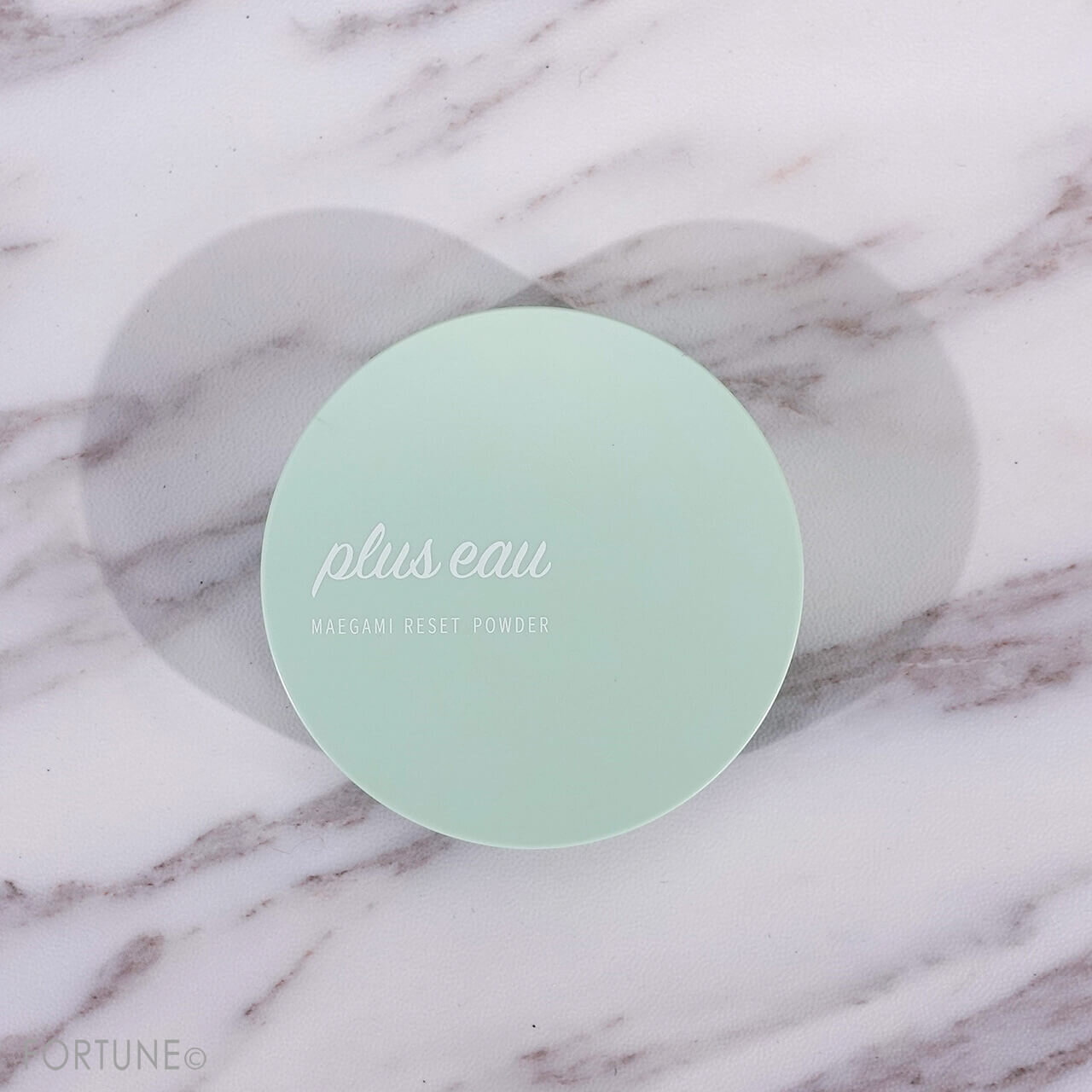 plus eau（プリュスオー）マエガミリセットパウダー