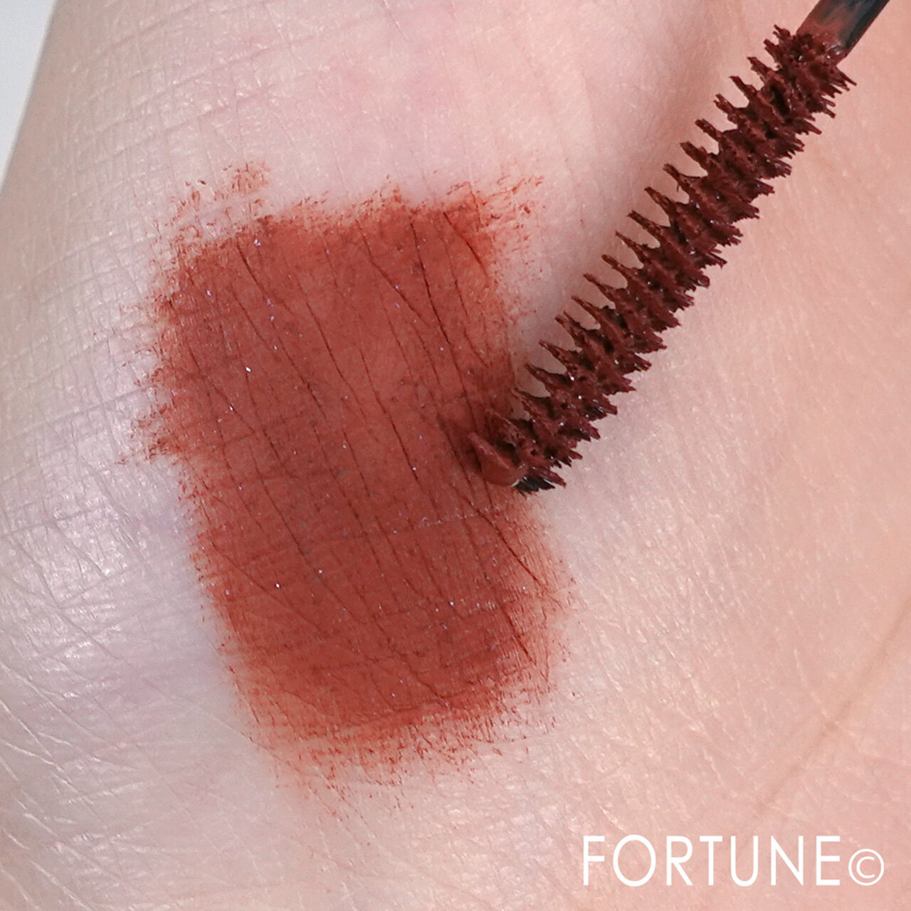 エテュセ アイエディション（マスカラ）エアリーマットタイプ