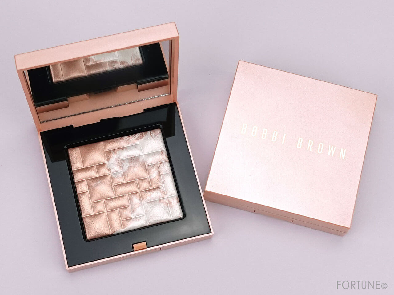 BOBBI BROWN（ボビイ ブラウン）　ハイライティング パウダー