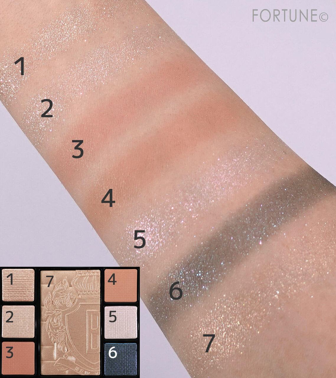 BOBBI BROWN（ボビイ ブラウン）　ムーンストーン グロウ リュクス アイ ＆ チーク パレット