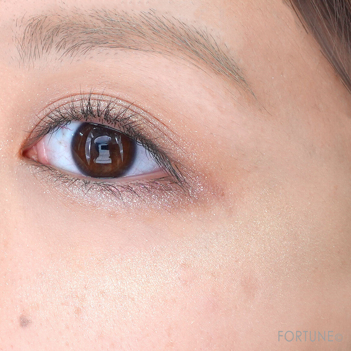 BOBBI BROWN（ボビイ ブラウン）　ムーンストーン グロウ リュクス アイ ＆ チーク パレット