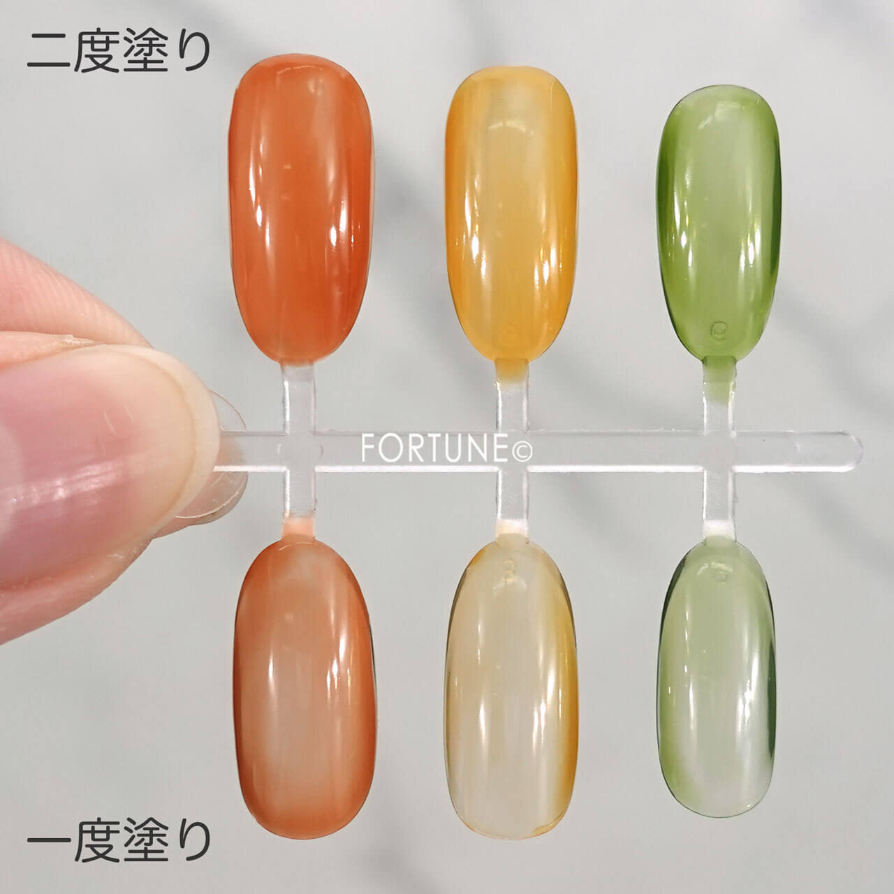 RMK（アールエムケー）　『RMK ネイルラッカー』