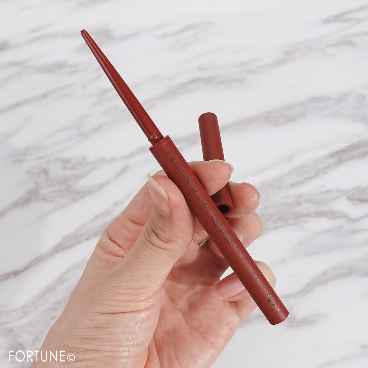 エテュセ　アイエディション　（ジェルライナー）　マホガニーレッド