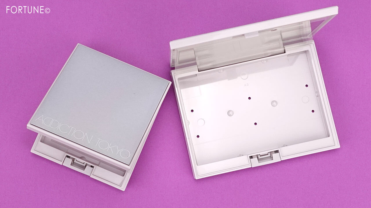 ADDICTION（アディクション）　アディクション　ザ コンパクト ケース Ⅰ／Ⅱ　“ソー プリズマティック”