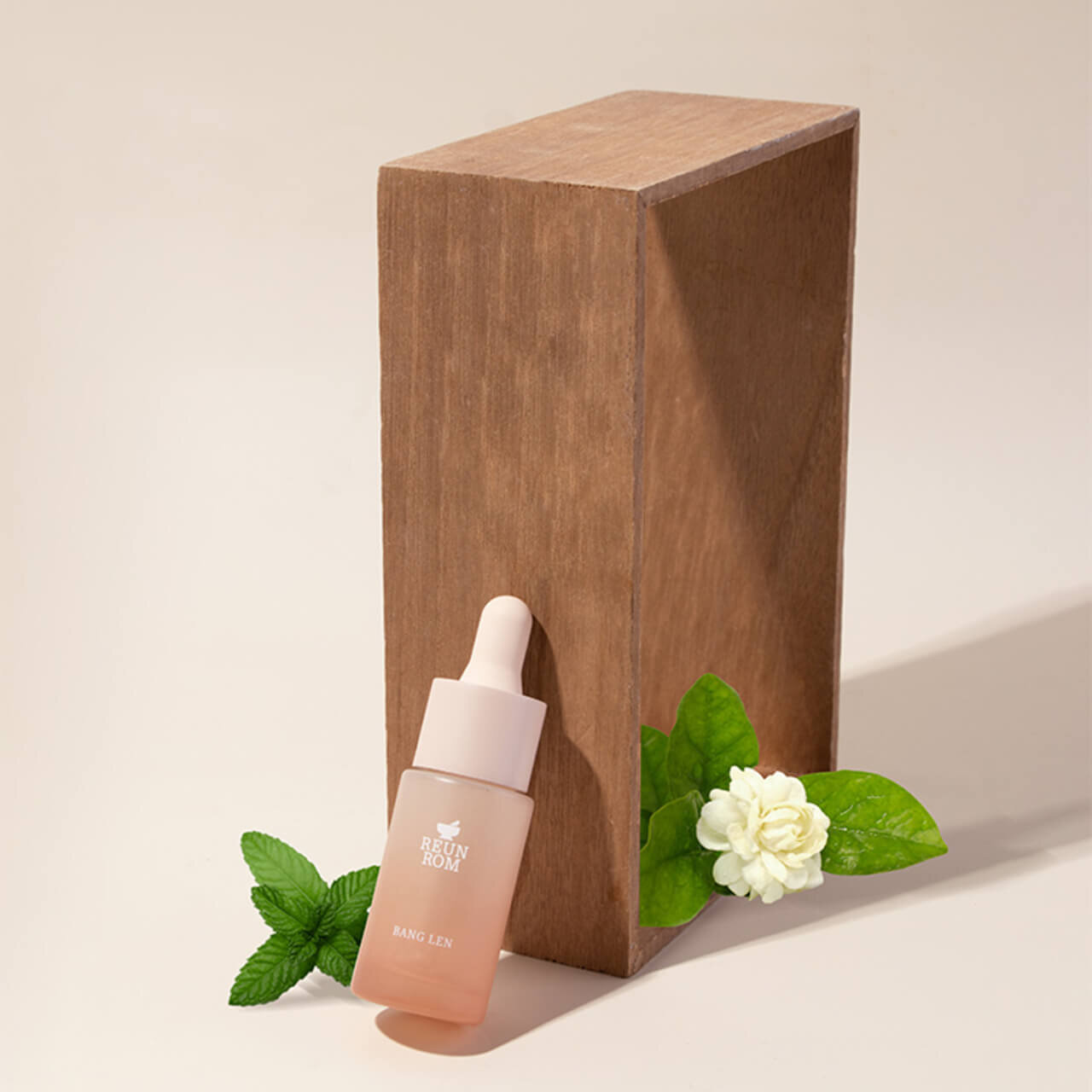 REUNROM（レンロン）アロマオイル タイコスメ