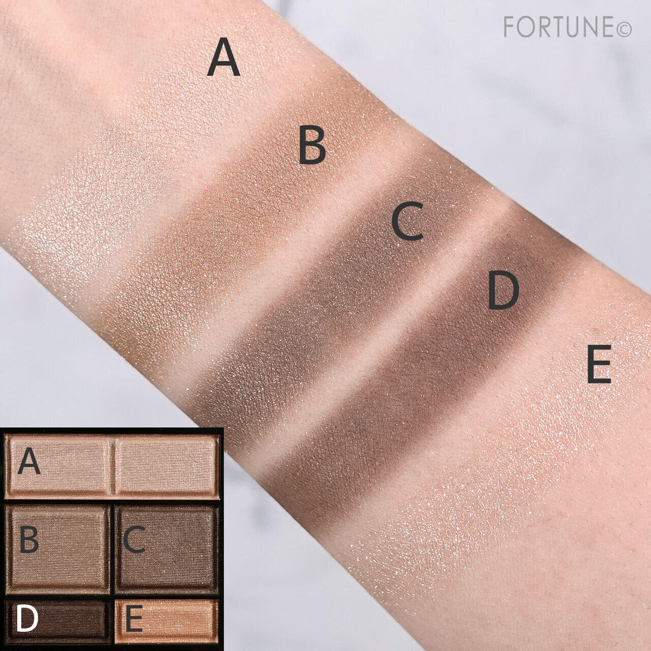 RIMMEL（リンメル）　ワンダー　スウィート　アイシャドウ