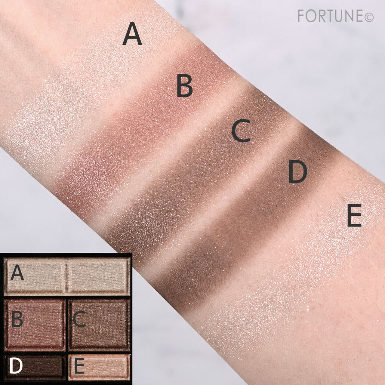 RIMMEL（リンメル）　ワンダー　スウィート　アイシャドウ