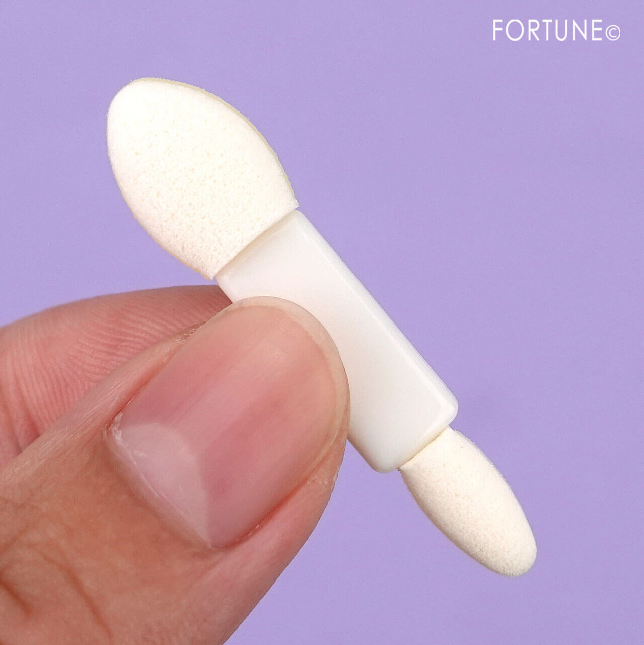 ちふれ　『ちふれ ツイン カラー アイシャドウ』