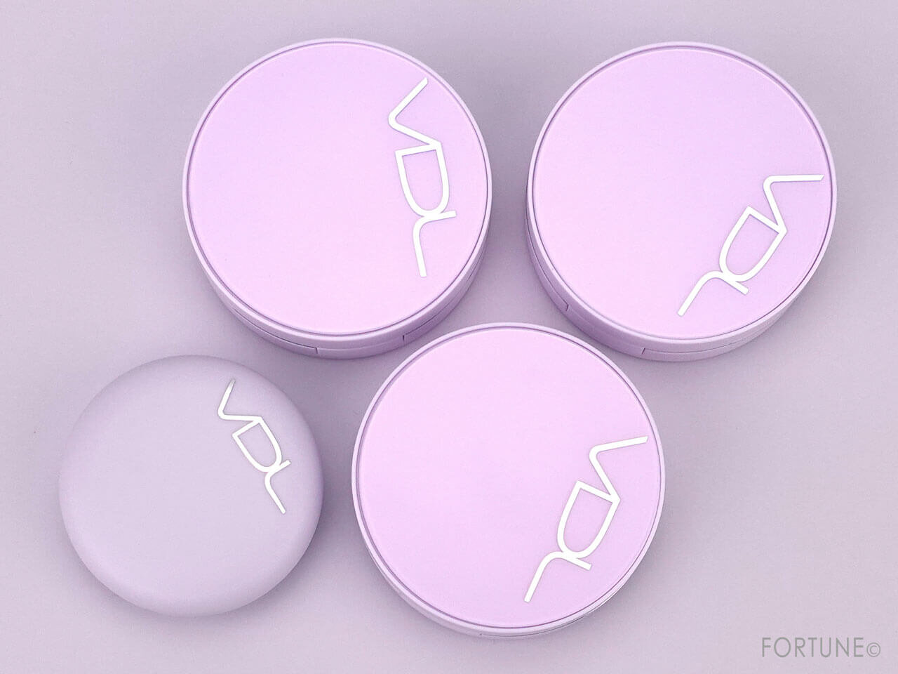 VDL（ヴィ・ディー・エル）　会社員J　コラボ