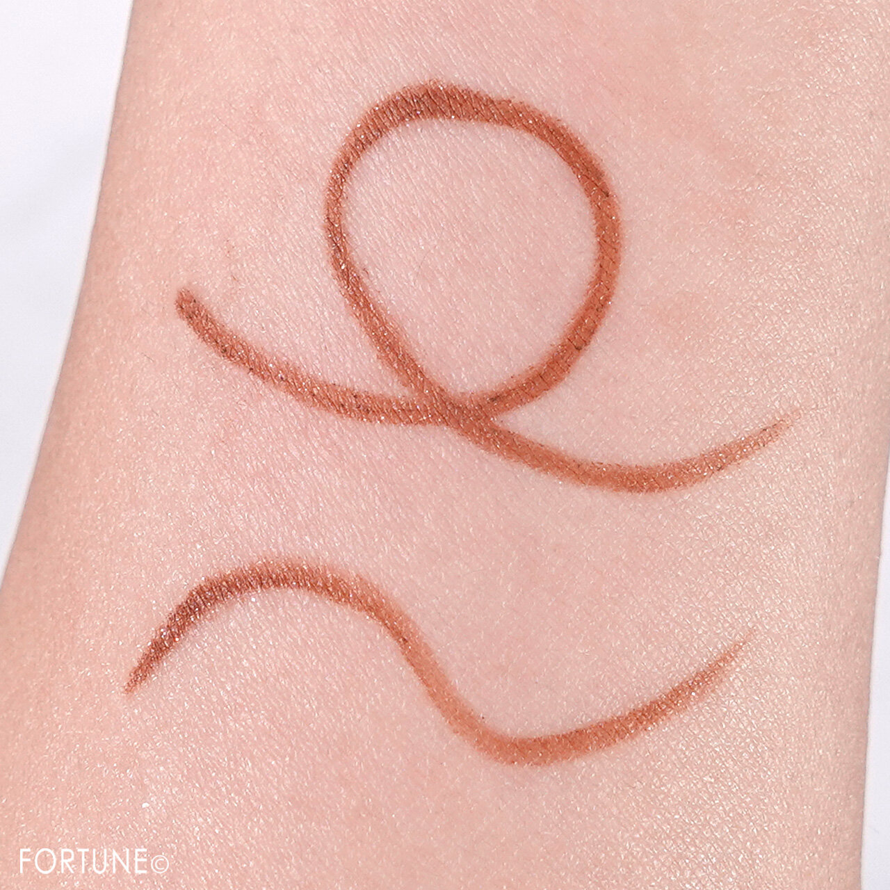 ettusais（エテュセ）　エテュセ アイエディション（ジェルライナー）