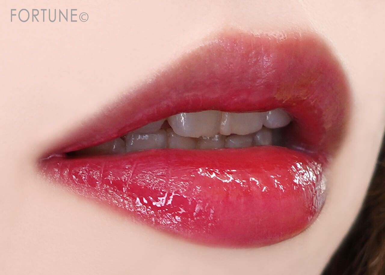 JILL STUART Beauty（ジルスチュアート ビューティ）　クリスマスコフレ2023　『タイムレスグロウ　ルージュティント　ユニコーンユートピア』