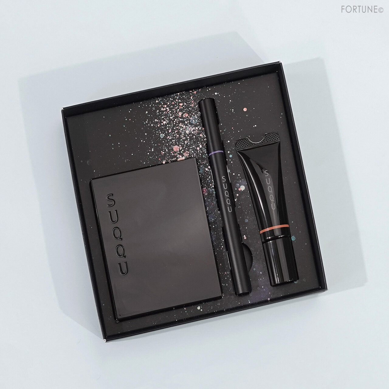 SUQQU（スック）　2023年クリスマスコフレ　『SUQQU メイクアップ キット 星冴』